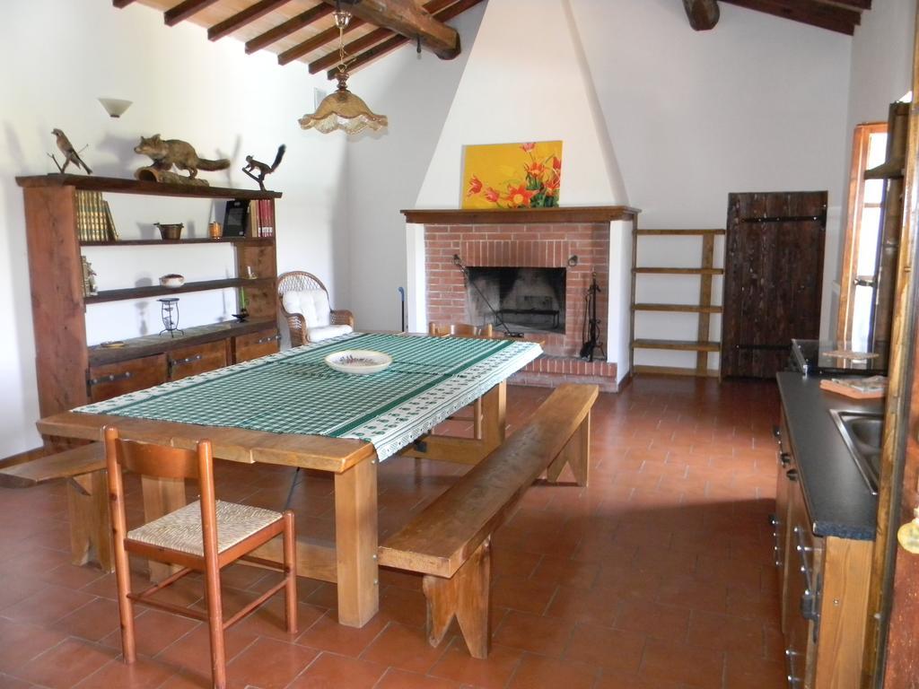 Agriturismo Podere La Selva Villa Serre Di Rapolano Ruang foto